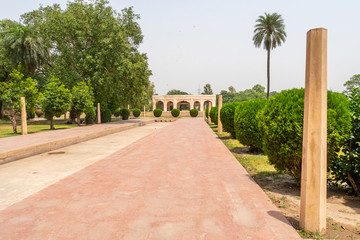 Wall Mural - Lahore Kamran's Baradari 273