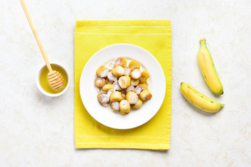 Deep fried sliced bananas