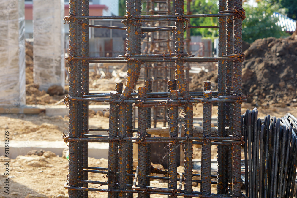 High Rise Column Rebar Structural form of steel reinforcement in concrete columns in the side ...