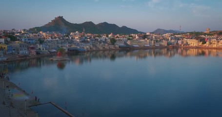 Fototapete - View of famous indian hinduism pilgrimage town sacred holy hindu religious city Pushkar with Pushkar ghats. Rajasthan, India