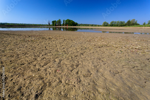 Cuadros en Lienzo Dried fishpond on Crna Mlaka, Croatia