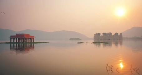 Fototapete - Tranquil morning at Jal Mahal Water Palace at sunrise in Jaipur. Rajasthan, India