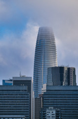 Fototapete - Modern Tower in San Francisco on Foggy Day