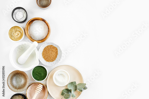 Cuadros en Lienzo Beauty treatment ingredients for making homemade skin care cosmetic mask