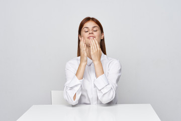 Poster - young woman with headache