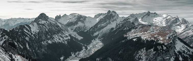 Leinwandbilder - panoramic view to the massif of Alpstein in the winter season