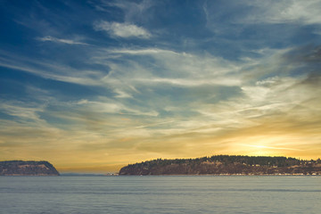 Wall Mural - 2020-01-02 A SUNDOWN IN THE PUGET SOUND