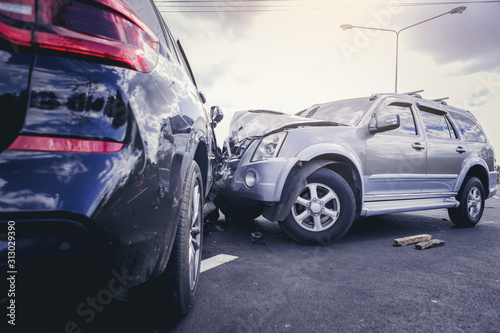 Cuadros en Lienzo Car crash dangerous accident on the road