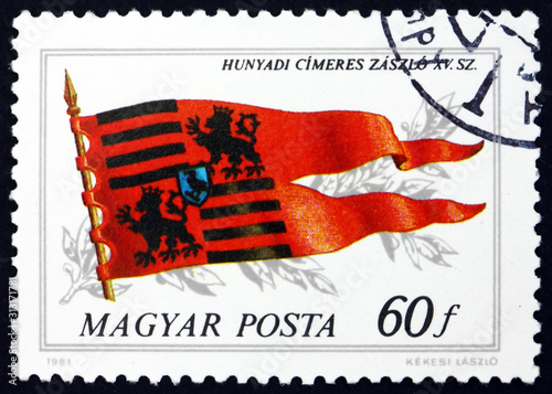 Photographie Postage stamp Hungary 1981 Flag of Hunyadi Family