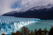  The Perito Moreno Glacier Calving Into Lake Argentino, Los Glaciares National Park, El Calafate, Patagonia, Argentina.