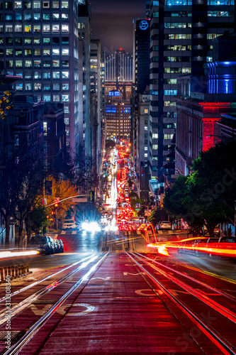w-dol-california-street-w-nigh