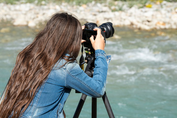 bella ragazza fotografa