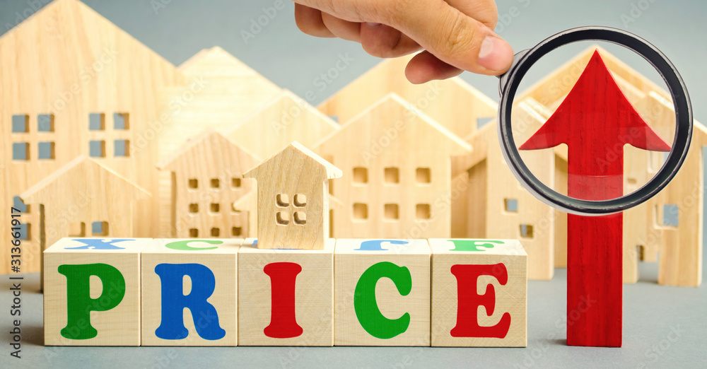 Wooden blocks with the word Price, up arrow and wooden houses. The concept of raising property prices. High cost for rental housing and real estate. Expensive loans to buy an apartment. Analytics - obrazy, fototapety, plakaty 