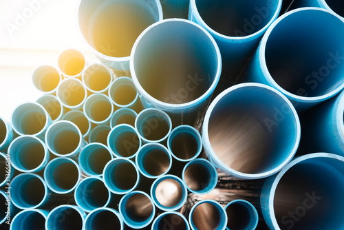 Fotografía Blue plastic pipes used in construction site