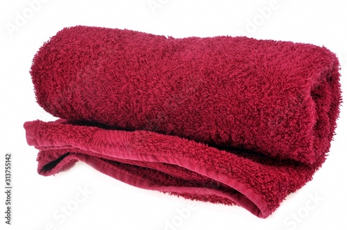 Fotomural Serviette de bain rouge sur fond blanc