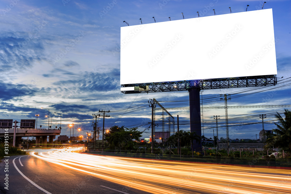 	 billboard blank for outdoor advertising poster or blank billboard for advertisement. - obrazy, fototapety, plakaty 
