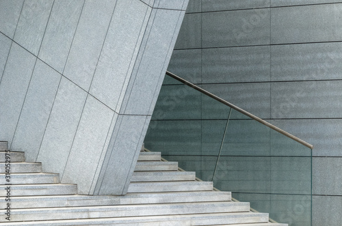 Dekoracja na wymiar  schody-i-sciany-infrastruktura-nowoczesnego-i-dynamicznego-miasta