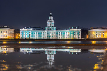 Wall Mural - Night view of the Kunstkamera in St. Petersburg, Russia