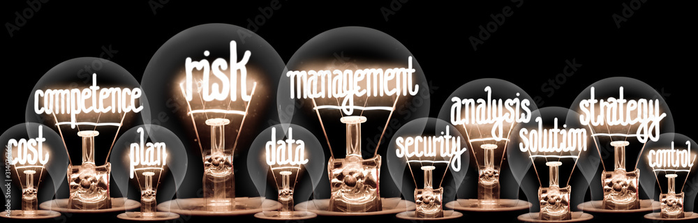 Light Bulbs with Risk Management Concept - obrazy, fototapety, plakaty 