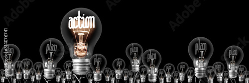 Cuadros en Lienzo Light Bulbs with Plan and Action Concept