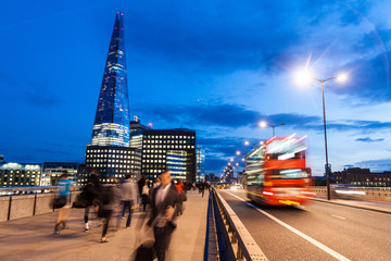 Wall Mural - Night view of  traffic on London Bridge in London, United Kingdom