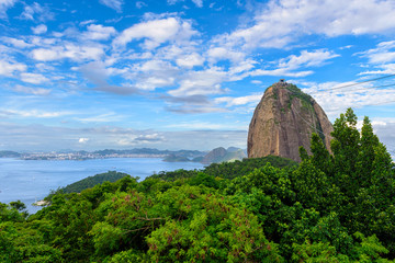 Fototapete - Mountain Sugarloaf and Guanabara bay in Rio de Janeiro, Brazil. Skyline of Rio de Janeiro