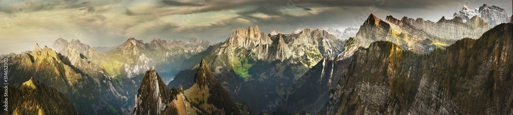 Obraz na płótnie Great panorama of Switzerland mountains in autumn w salonie