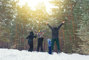 Wall Mural - happy family in winter park