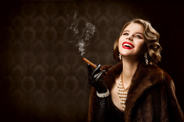 Wall Mural - woman smoking cigar, fashion model retro beauty style, happy old fashioned lady