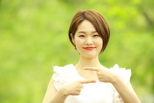 手話を話す女性「手話」