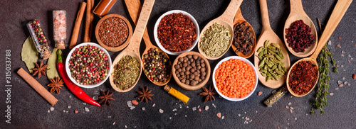 Fotografía A set of spices and herbs