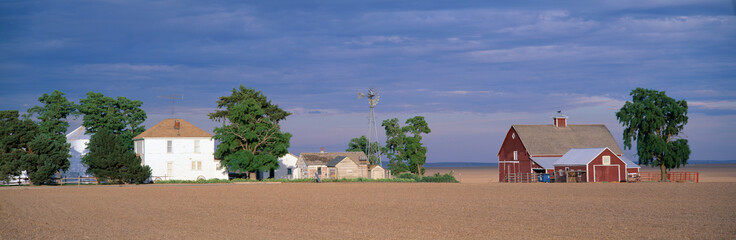 Wall Mural - Farm at Sunset, South Ritzville, Route 261, S.E. Washington