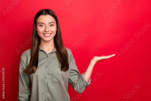 Fotografía Portrait of her she nice-looking attractive confident cheerful straight-haired g