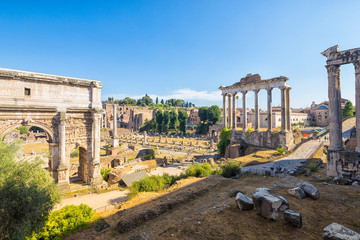 Fototapete - Ancient ruins of a Roman Forum or Foro Romano, Rome, Italy. 