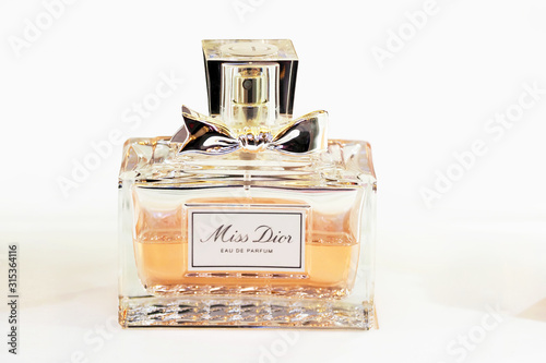 dior luxury perfume