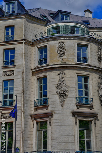 Fotomural Paris; France - april 2 2017 : boulevard des Capucines
