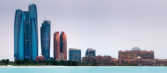 Canvas Print - View of Abu Dhabi Skyline on a sunny day, UAE