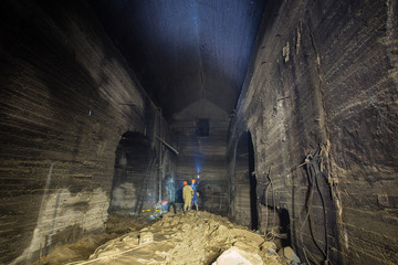 Underground gold mine big camera with miners