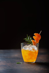 Canvas Print - Alcoholic cocktail with mandarins