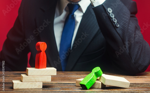 Fotografía Businessman is upset by defeat of his protege