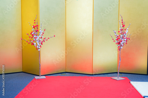 金の屏風のイメージ 年賀状素材 正月素材 Stock Photo Adobe Stock 金の屏風のイメージ 年賀状素材 正月素材 Stock Photo Adobe Stock