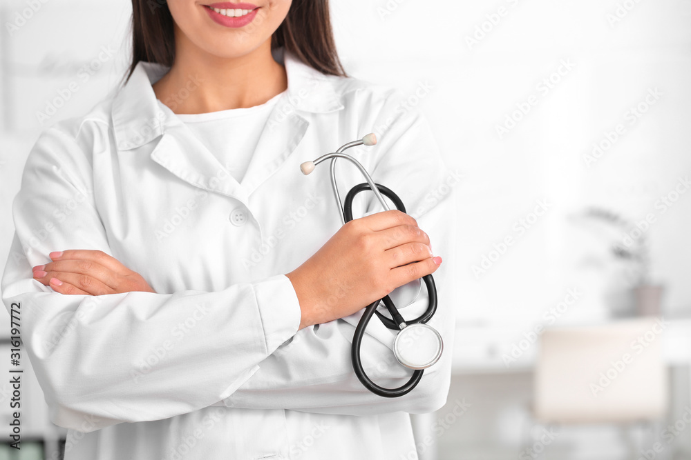 Female cardiologist in modern clinic