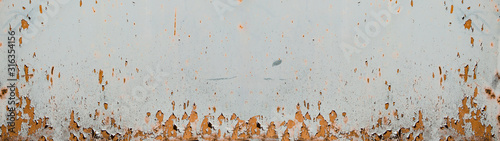 Fotografía rusty bright white metal wall texture, with space for text, background panorama