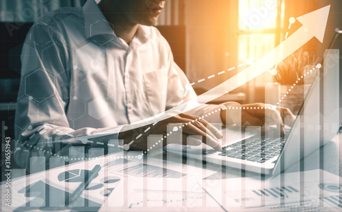 Fotografía Double Exposure Image of Business and Finance - Businessman with report chart up forward to financial profit growth of stock market investment