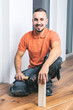 © karepa - Porträt von einem Handwerker in einem neubau Haus
