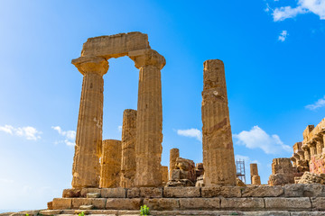 Wall Mural - Temple of Juno (Tempio di Giunone) Hera. Valle dei Templi (Valley of the Temples). Agrigento Sicily Italy.