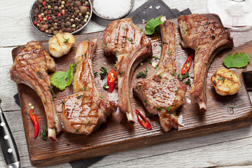 Canvas Print - Grilled lamb ribs