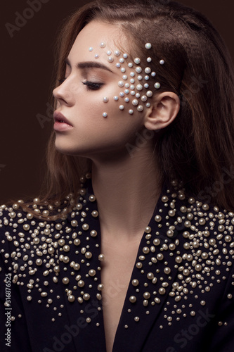 Glamorous Woman Portrait Stylish Tender Girl Wearing Fashioned Jackets With Pearls Art Make Up With Pearls On Her Face Stock Foto Adobe Stock