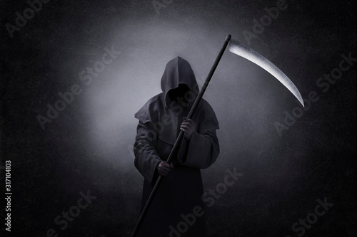Cuadros en Lienzo Grim reaper with scythe in the dark