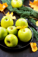 Wall Mural - crop of apples